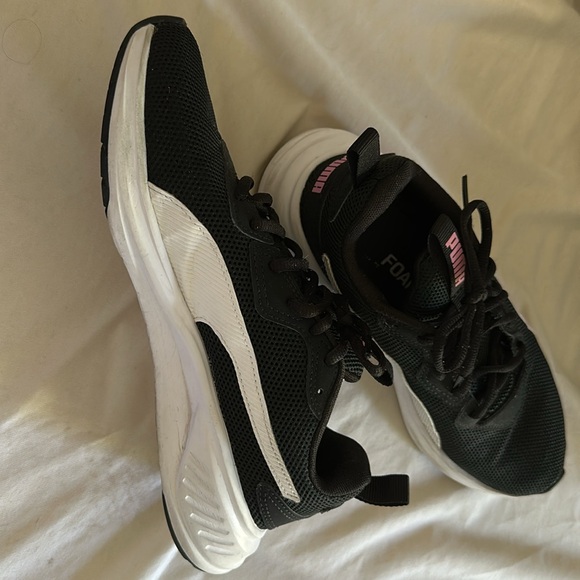 Puma - Picture 9 of 10